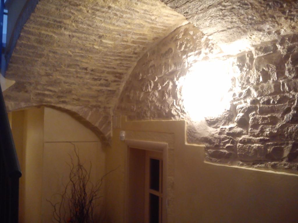 Centro Storico Suites Джовинаццо Экстерьер фото